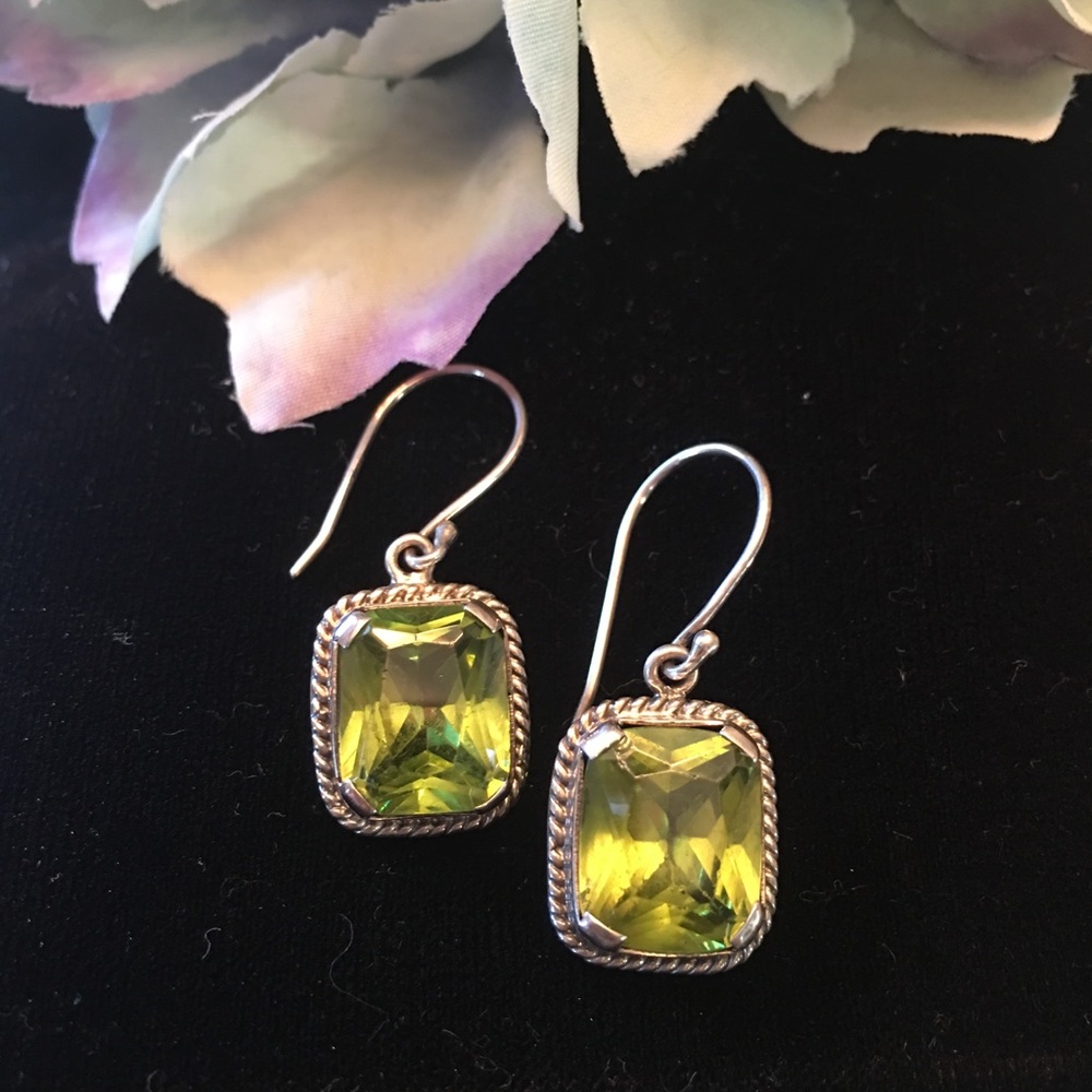 Nicely designed Peridot earrings